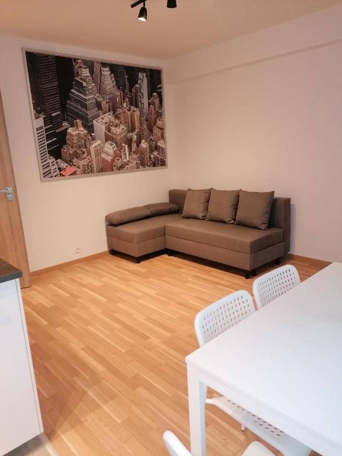 Brand New Two Room Apartment #64 In Elite Rezidence With Free Secure Parking Praga Exterior foto